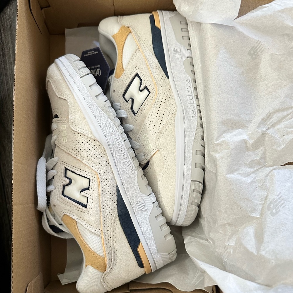 New Balance 550